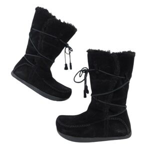 Earth Montage Suede Lined Black Boots Size 7